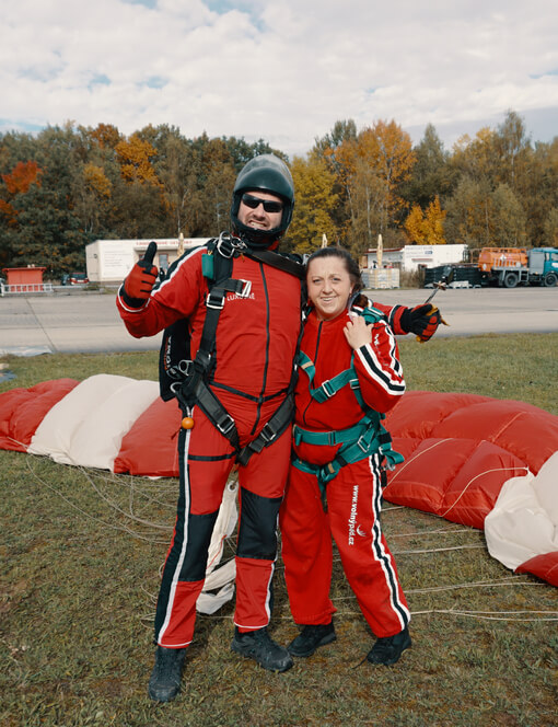 Tandemový seskok z výšky až 4200 m v Klatovech